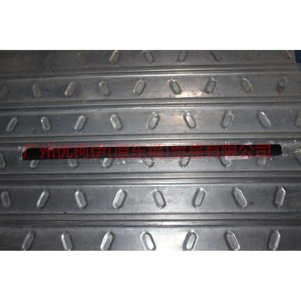 4M51A25604AK Rear door glass bead - outside R For Ford Focus BF 05-06