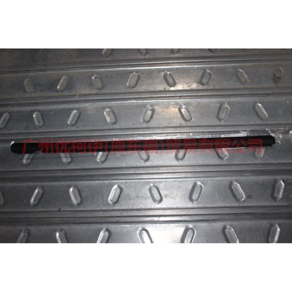 4M51A25604AK Rear door glass bead - outside R For Ford Focus BF 05-06
