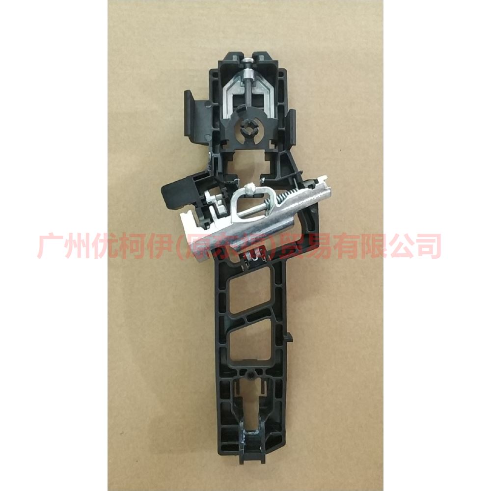 8A61A224A36EF Outer handle bracket R front/rear For Ford Fiesta CJ 09-12