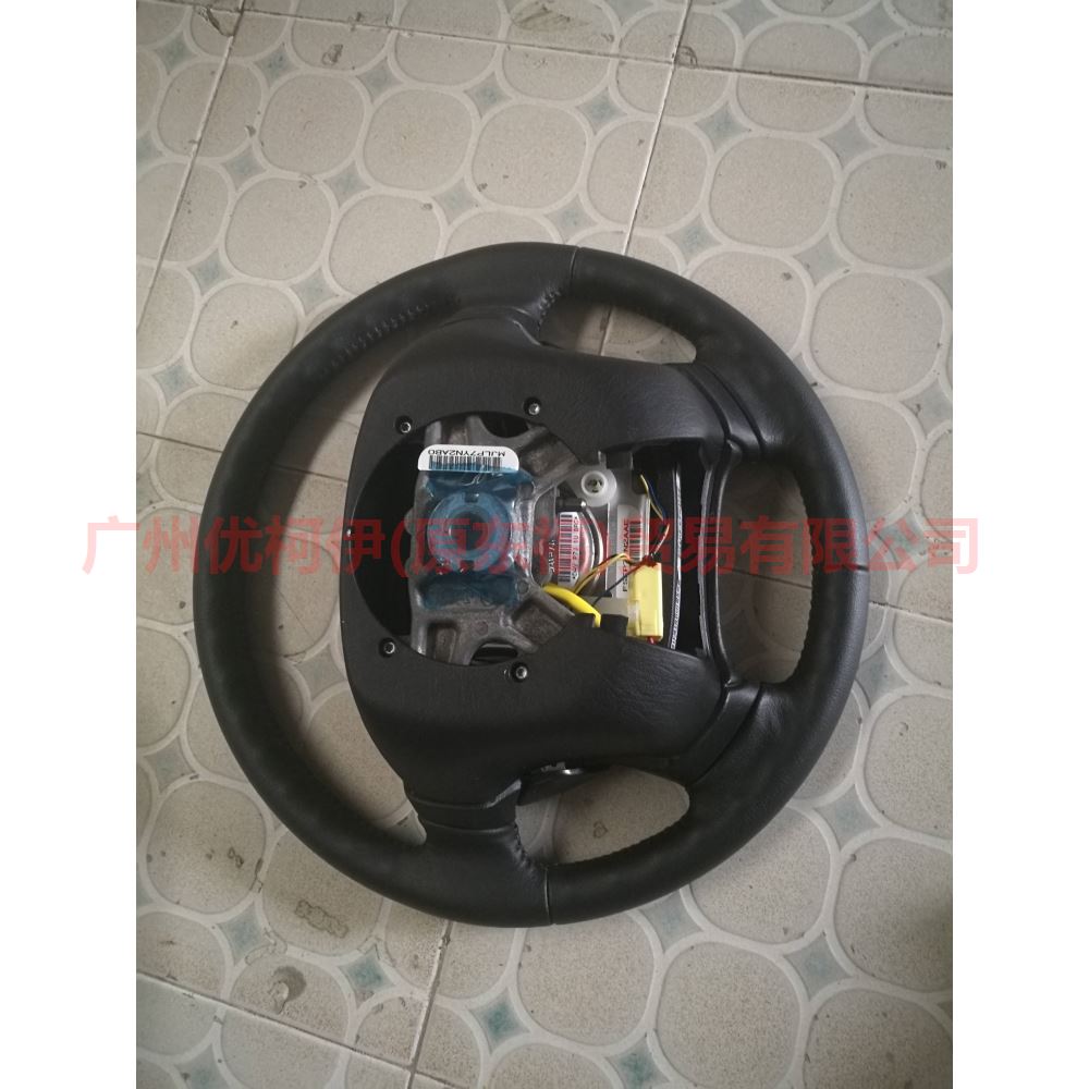 7L8Z78043B13PC Main airbag black with steering wheel For Ford Escape YH 03-07