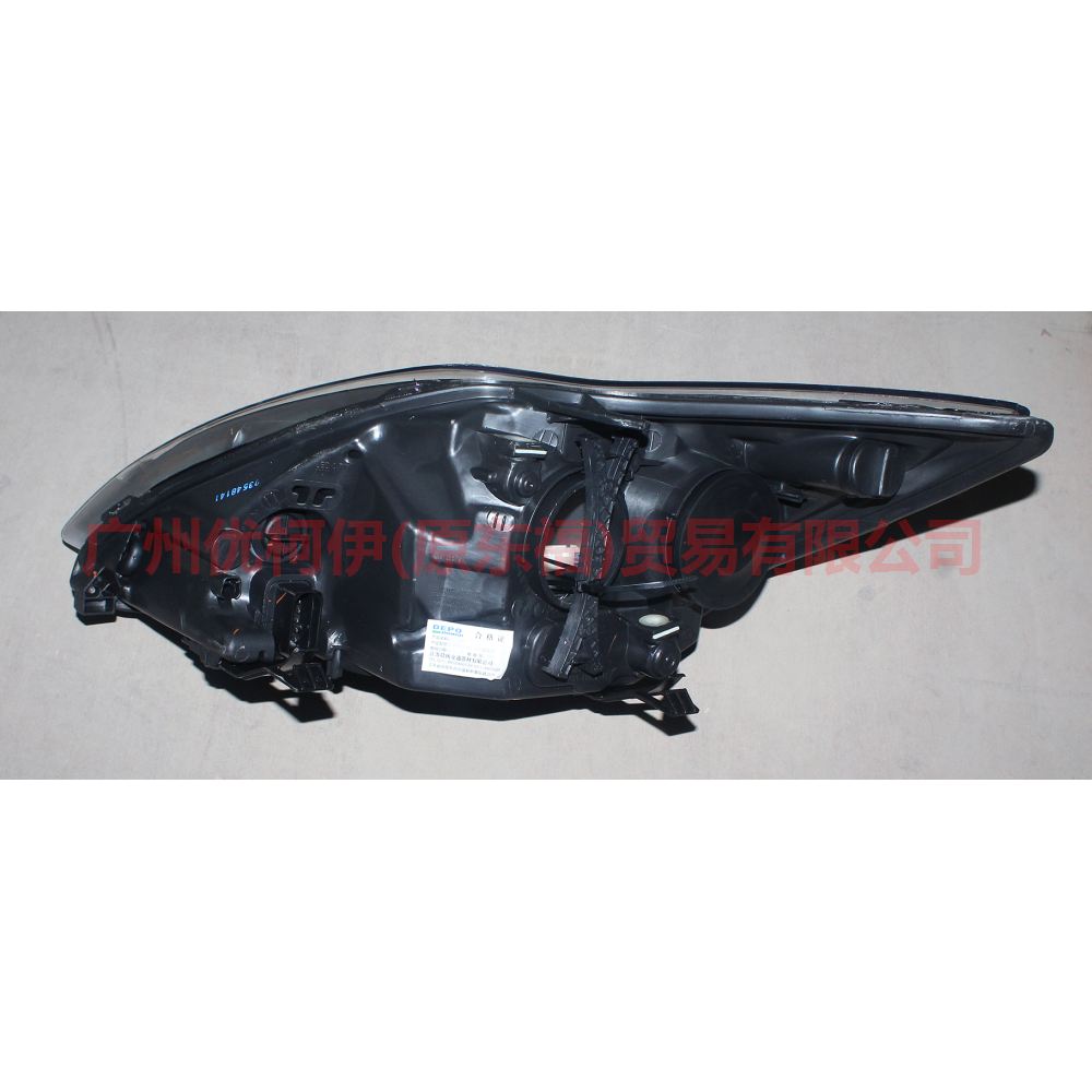 8M5113D152GA Headlight R Xenon For Ford Focus BF 07-09