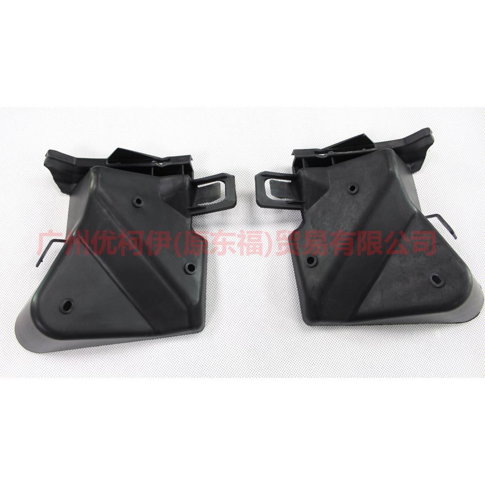 F1EB17A881AA Rear bumper bracket R For Ford Focus F1 15-18