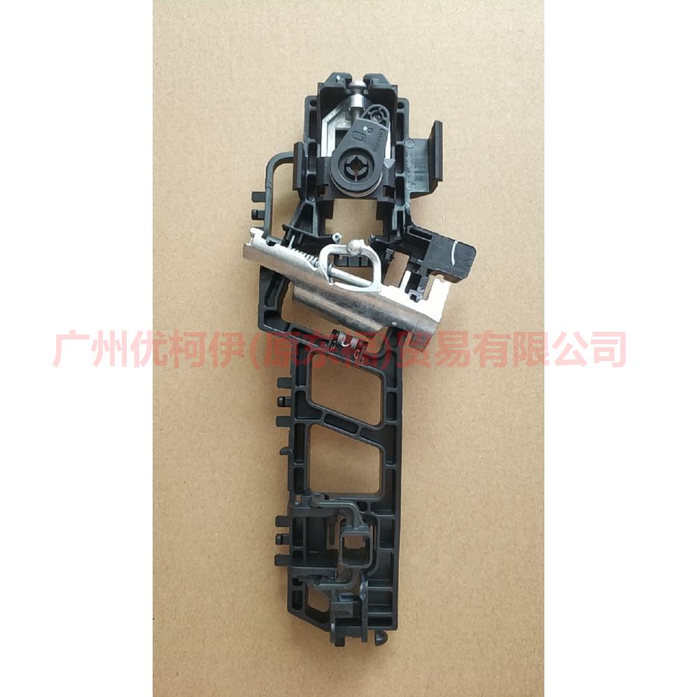 8A61A224A37BN Outer handle bracket L front/rear high configuration For Ford Fiesta CJ 09-12