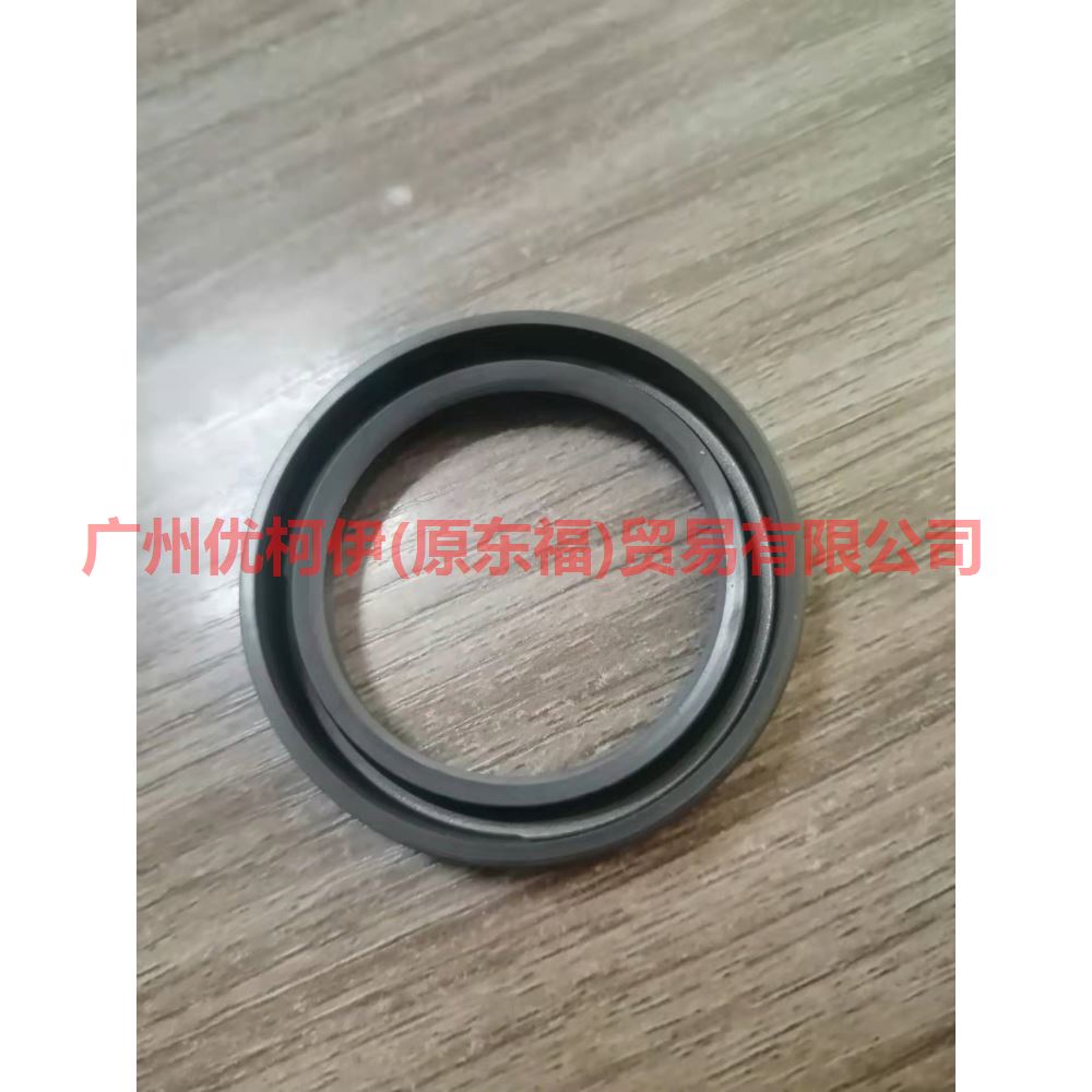 CM5E6700AB Crankshaft front oil seal For Ford Focus BF 05-06