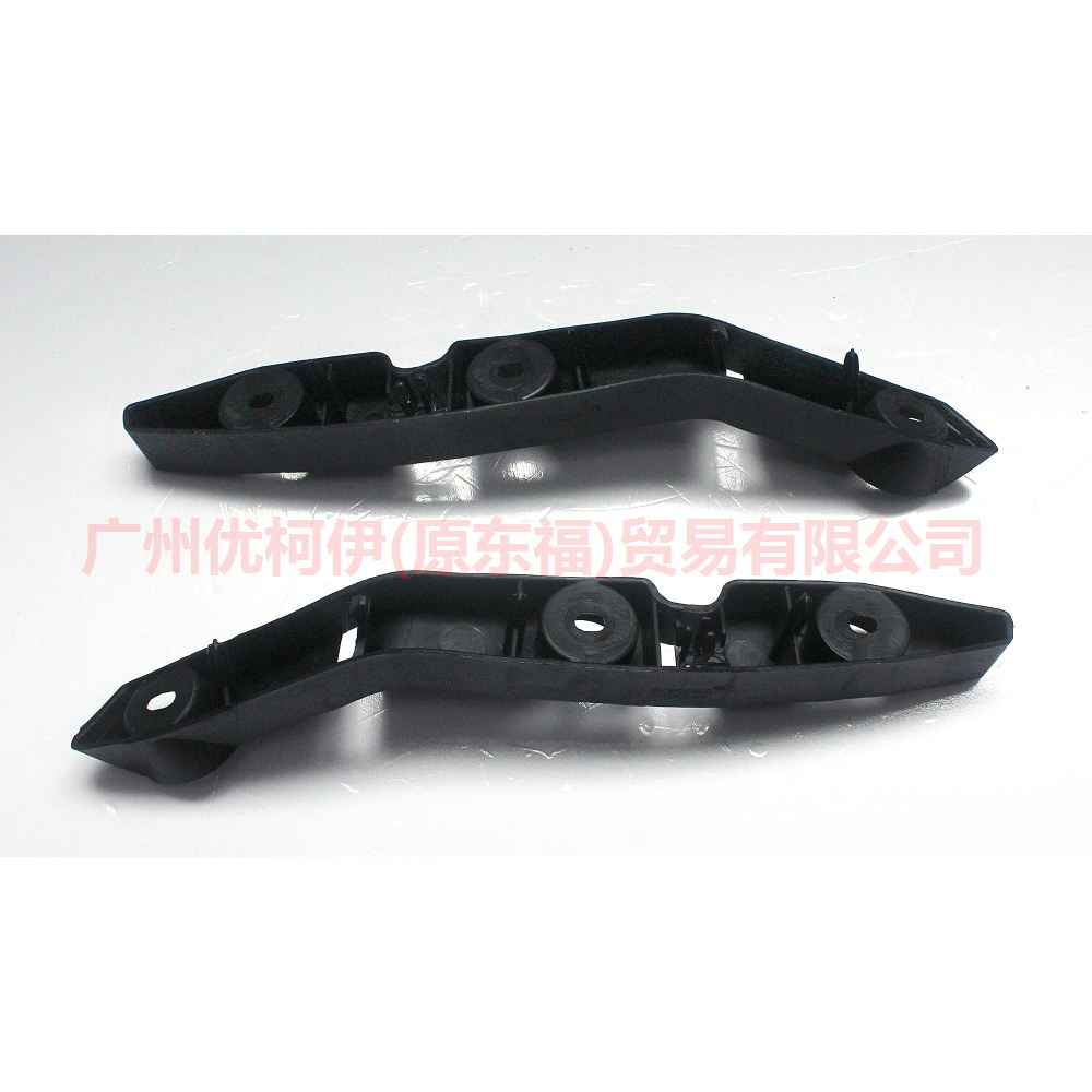 4M5117D958AF Front bumper bracket R For Ford Focus BF 05-06