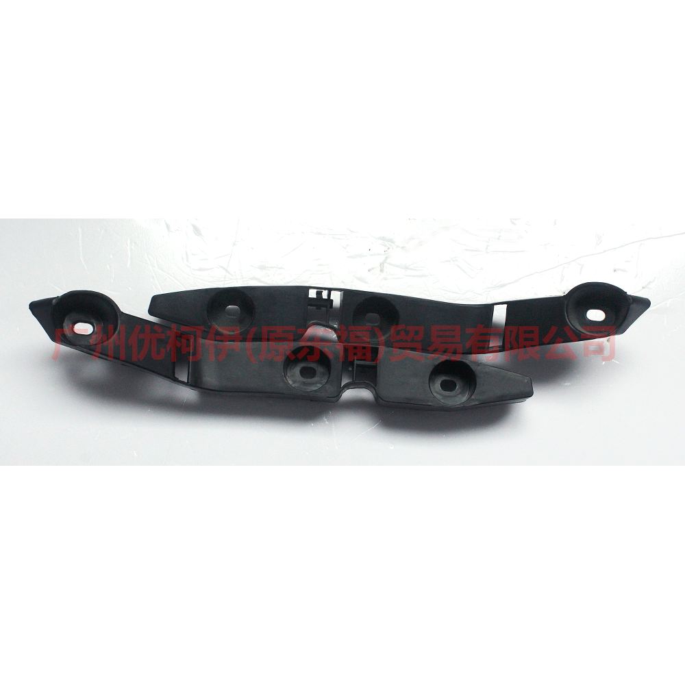 4M5117D958AF Front bumper bracket R For Ford Focus BF 05-06