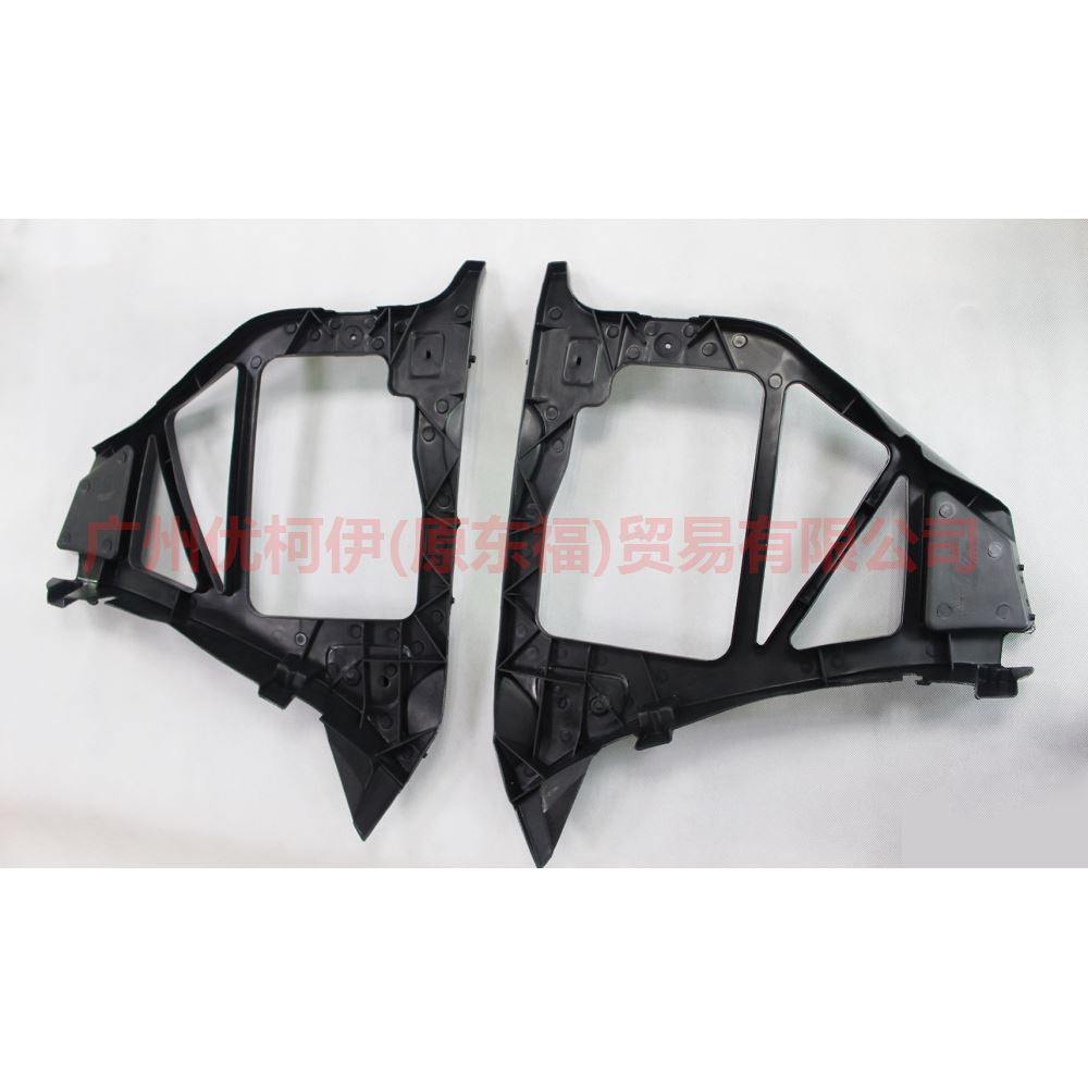 5M51F17E851AH Rear bumper bracket L For Ford Focus BF 05-06