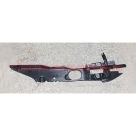 8M51A02476AB Fender support plate R For Ford Focus BF 07-09