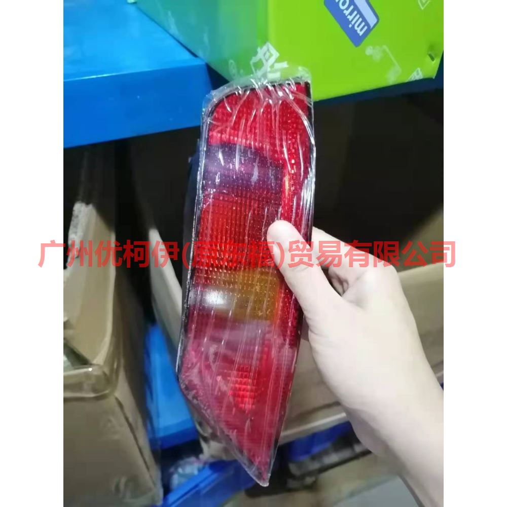 8V4115K273AB Rear fog light L hatchback For Ford Focus BF 07-09