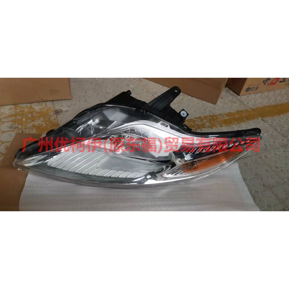 7S7113W029AH headlight R For Ford wins DF 07-10
