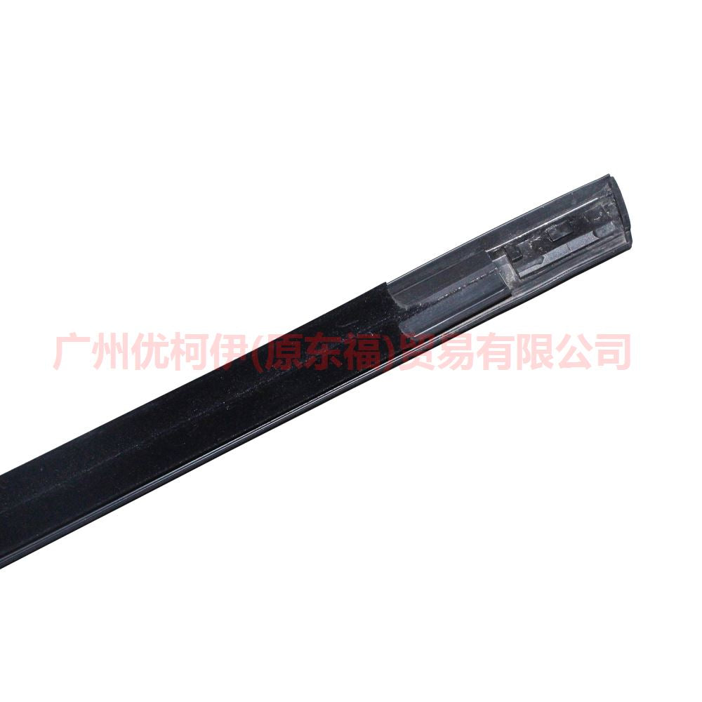8S71A20562BB Front door glass bead - outside R For Ford wins DF 07-10