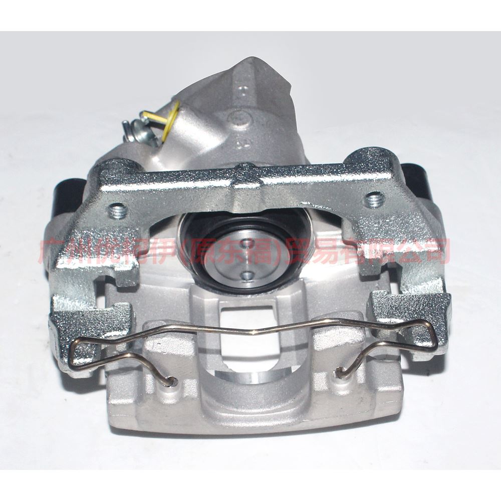8M512M088AD Rear brake wheel cylinder R 16 inch bracket For Ford Focus BF 05-06