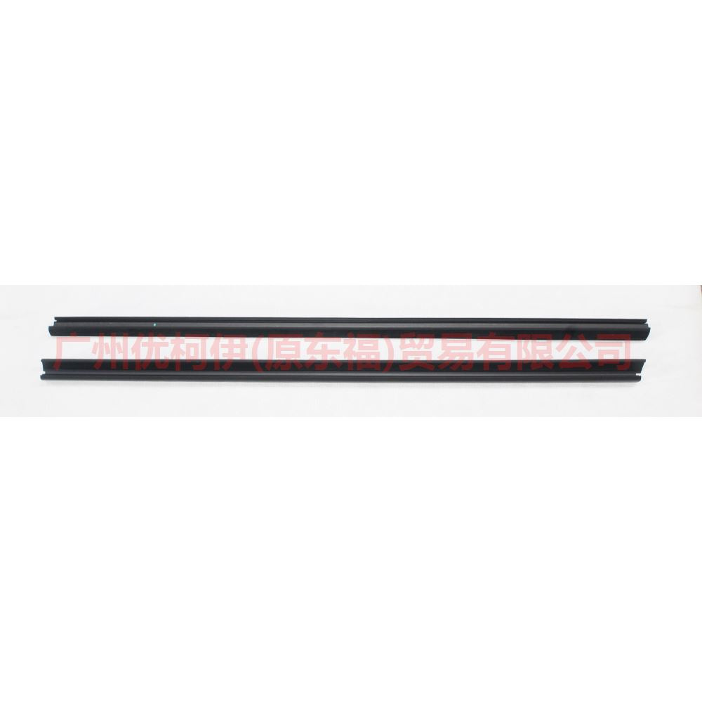 4M51A20570AF Front door glass bead - inner R For Ford Focus BF 05-06
