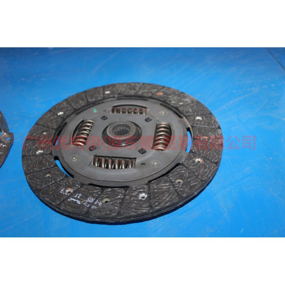 4M517540AA Two-piece clutch For Ford Focus BF 07-09