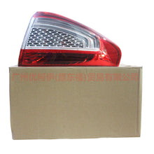 Load image into Gallery viewer, BS7113404CD Tail light outside R For Ford wins DF 11-13