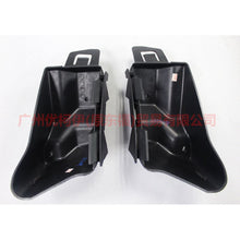 Load image into Gallery viewer, BM51F17A881AG Rear bumper bracket 3 compartment small R For Ford Focus D2 12-14