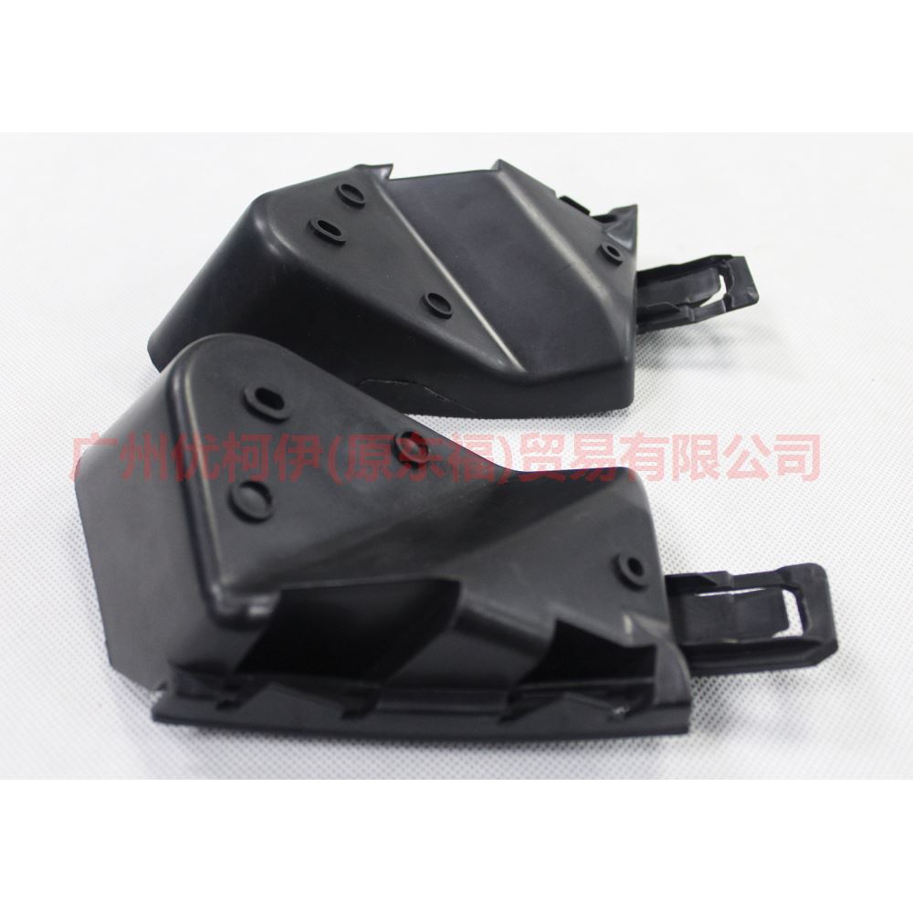 BM5117A881AE Rear bumper bracket 2 compartment small R For Ford Focus D2 12-14