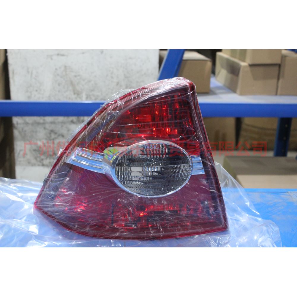 5M5113A603AA Tail light outside L For Ford Focus BF 05-06
