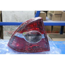 Load image into Gallery viewer, 5M5113A603AA Tail light outside L For Ford Focus BF 05-06