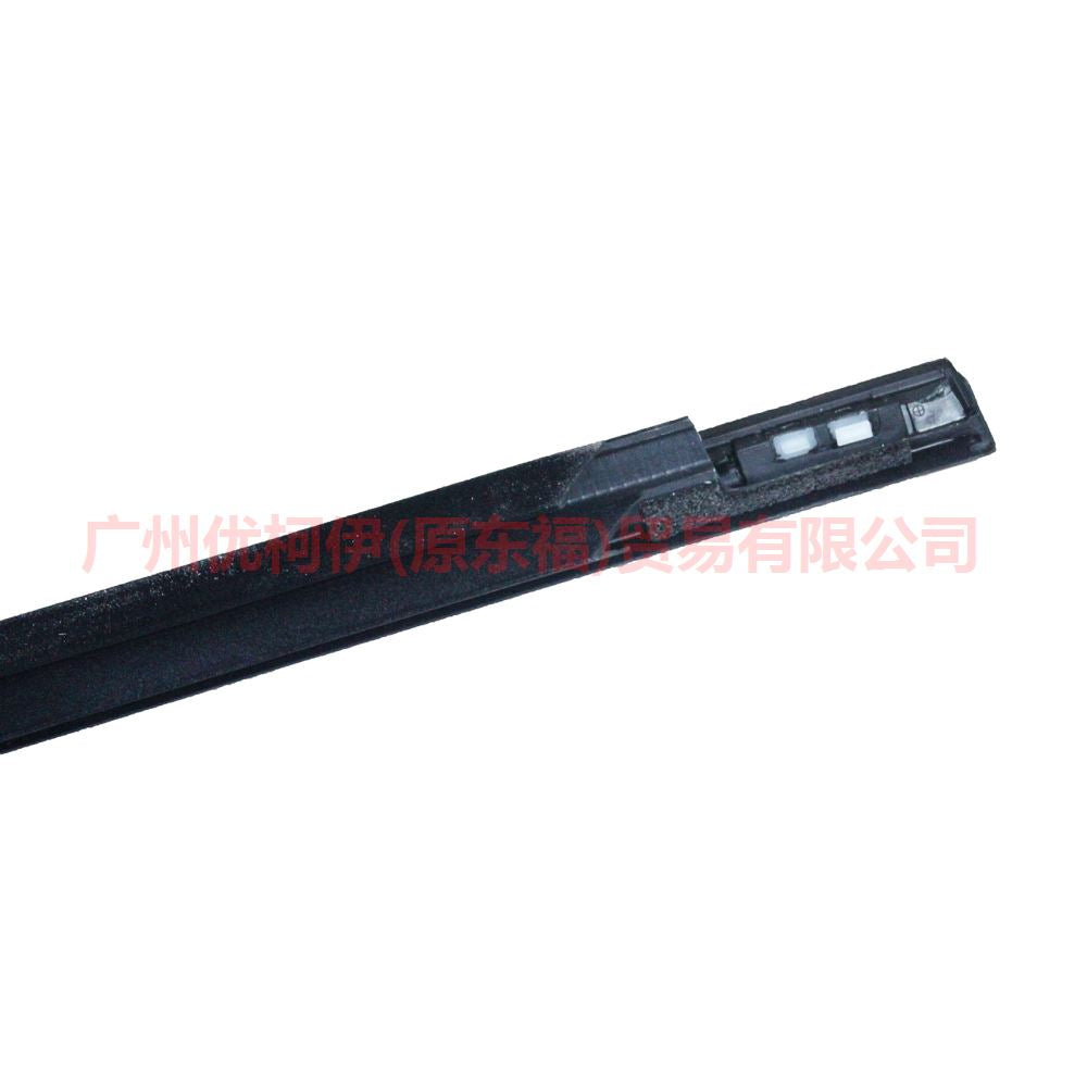 BM51A20563AF Front door glass bead-outer L For Ford Focus D2 12-14