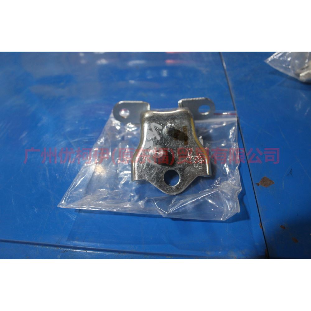 DK5173240B Rear door hinge lower L For Ford Fiesta CJ 09-12