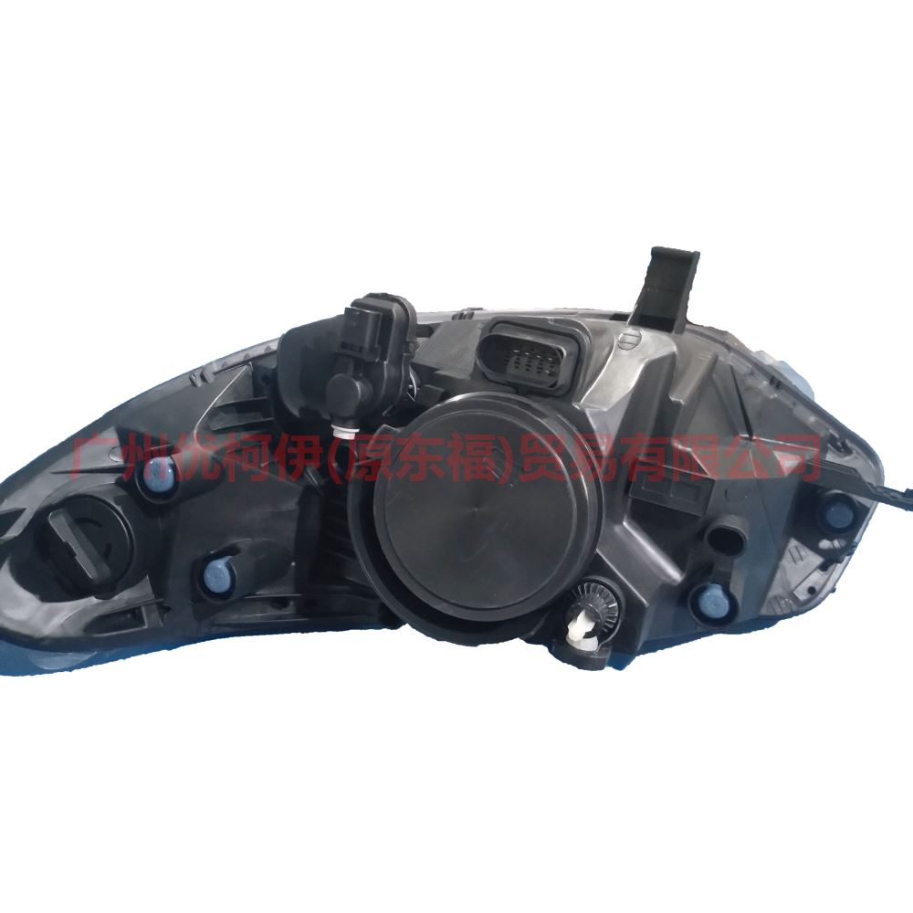 CN1513W029BF Headlight R White For ford wing BT 12-17