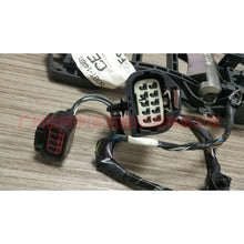 Load image into Gallery viewer, 7S71A224A36AE Outer handle bracket front R For Ford wins DF 07-10