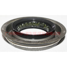 Load image into Gallery viewer, BB5P1177EA Axle shaft oil seal R For Ford Focus F1 15-18