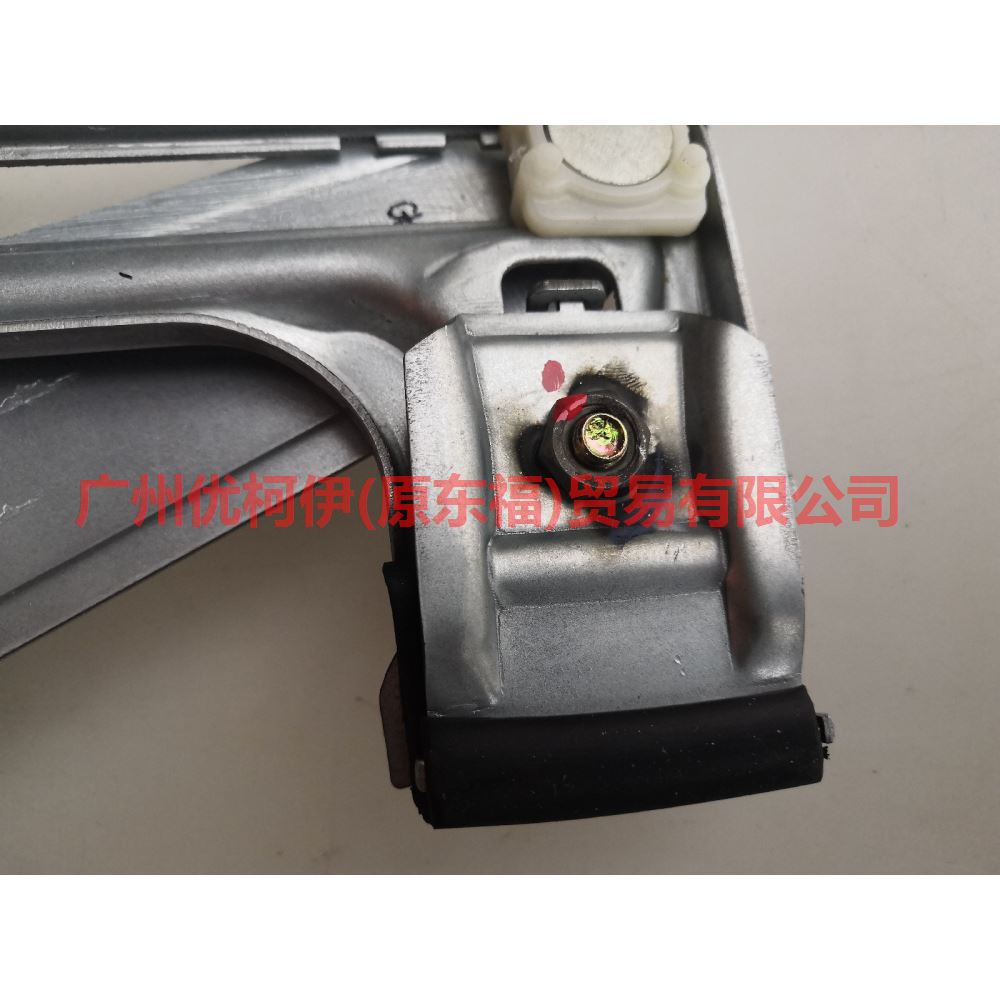 3M51R27000CC Window regulator bracket rear R For Ford Focus BF 05-06