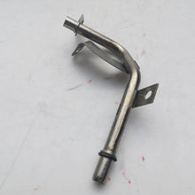 Load image into Gallery viewer, 6G917D273AA 6G91-7D273-AA Gearbox inlet pipe joint Suitable for 2007 Ford Mondeo Galaxy 2010 Gearbox cooling oil pipe joint Gearbox heat pipe fitting